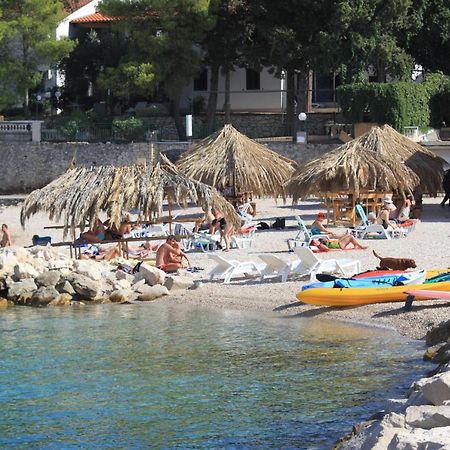 Apartments With A Parking Space Lumbarda, Korcula - 4473 Extérieur photo