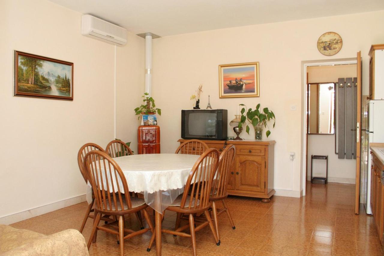 Apartments With A Parking Space Lumbarda, Korcula - 4473 Extérieur photo