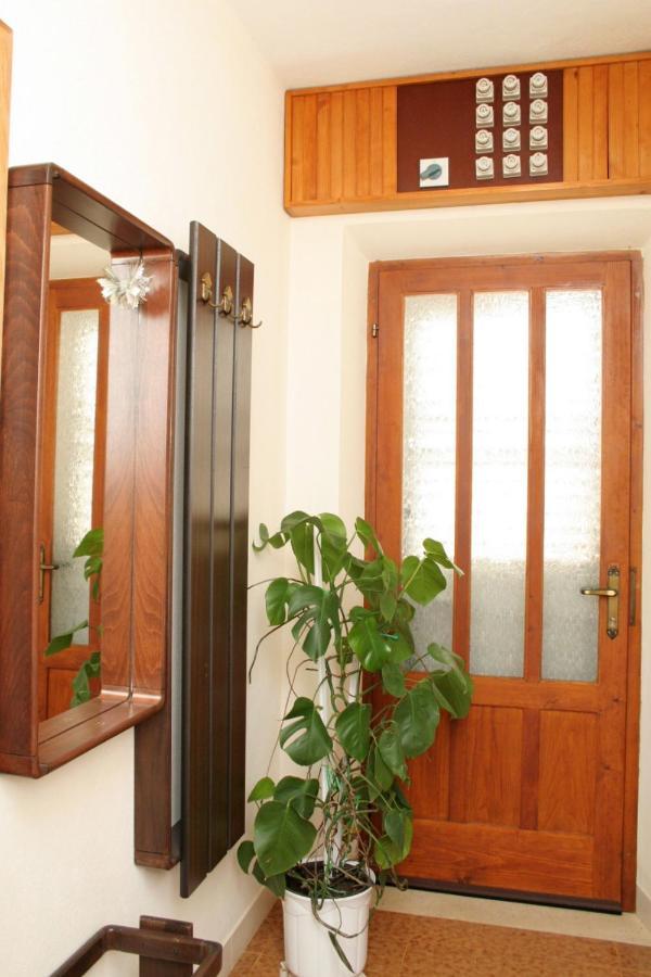 Apartments With A Parking Space Lumbarda, Korcula - 4473 Extérieur photo